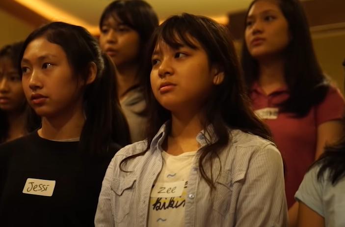 Resmi Lulus, 7 Potret Azizi Asadel saat Masih Jadi Trainee JKT48