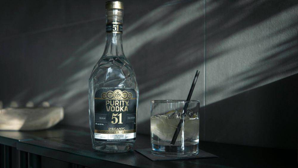 Potret vodka (unsplash.com/@puritydistillery)