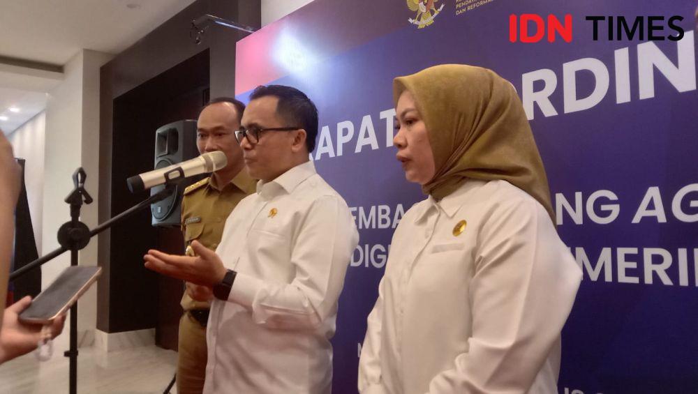 Di Makassar, Menpan RB Larang Pemda Bikin Lagi Aplikasi Baru