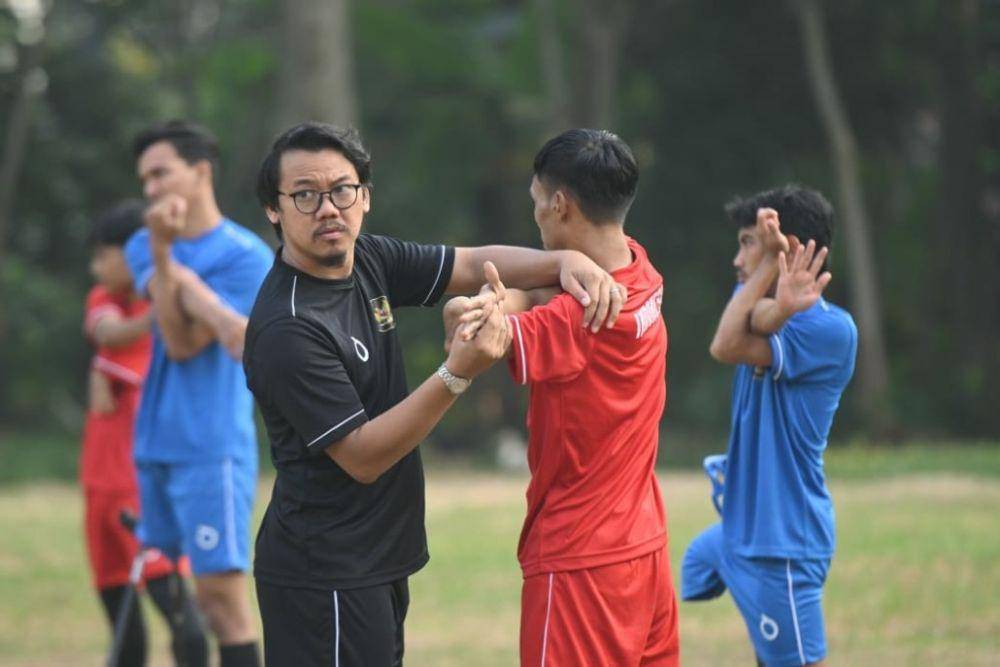 Shofal Jamil, dosen Program Studi Fisioterapi Universitas `Aisyiyah (UNISA) Yogyakarta, ditunjuk sebagai Kepala Fisioterapi Persatuan Sepak Bola Amputasi Indonesia (PSAI) atau lebih dikenal sebagai Garuda INAF.  (laman resmi UNISA)