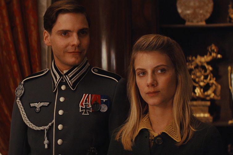 12 Fakta di Balik Pembuatan Film Inglourious Basterds