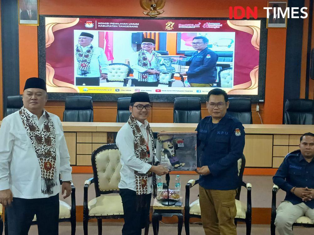 Bacalon Independen Zulkarnain-Lerru Resmi Daftar ke KPU Tangerang