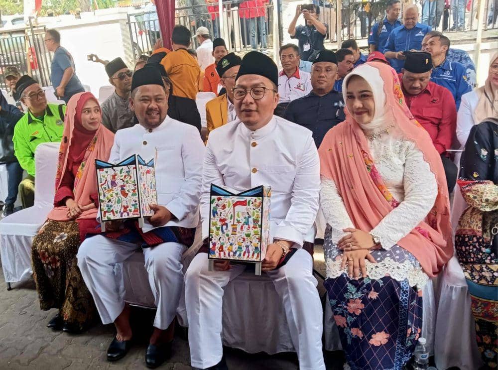 Sempat Jadi Lawan Politik, Gus Yani-dr Alif Daftar Pilbup Gresik