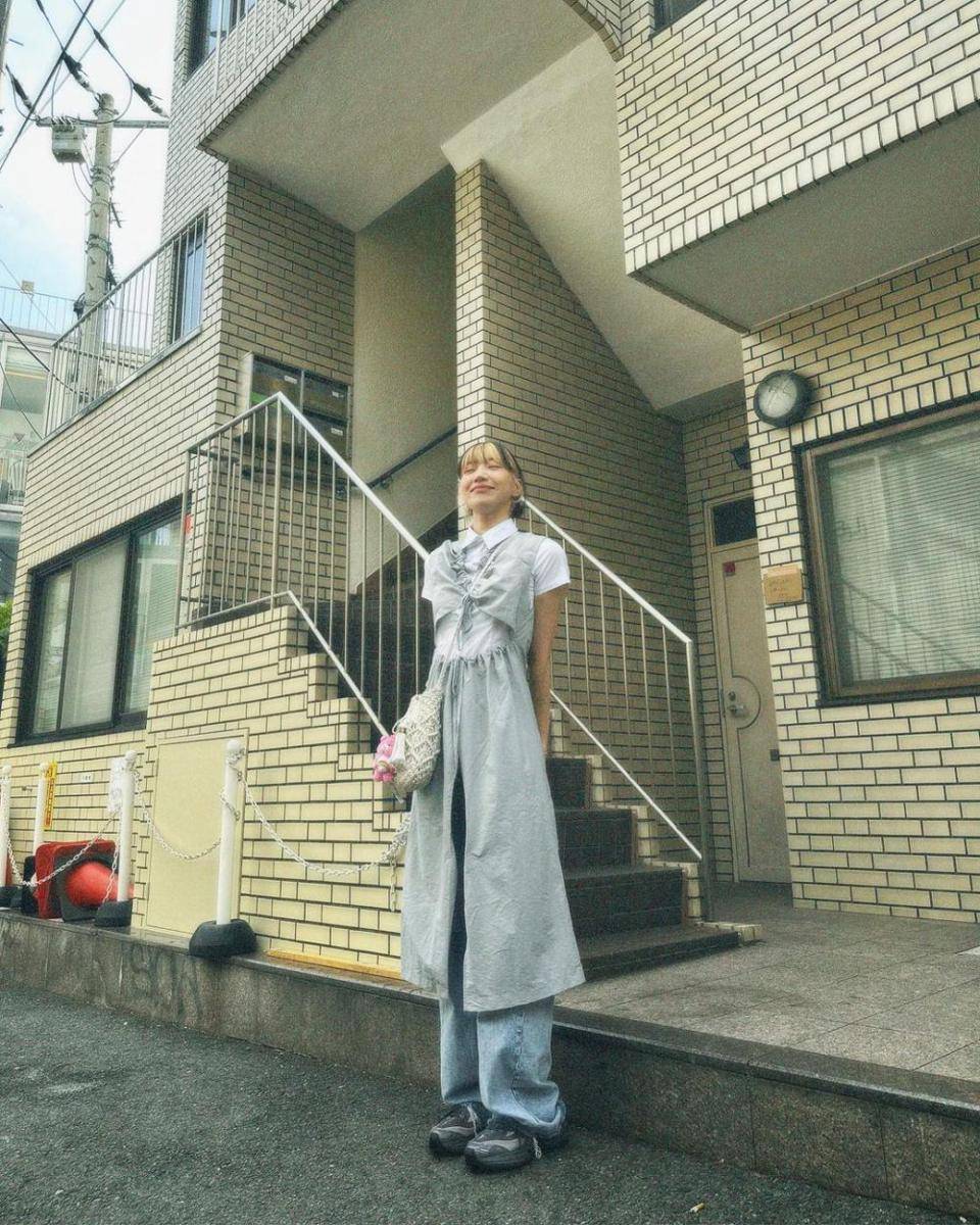 outfit street style ala Bada Lee (instagram.com/badalee__)