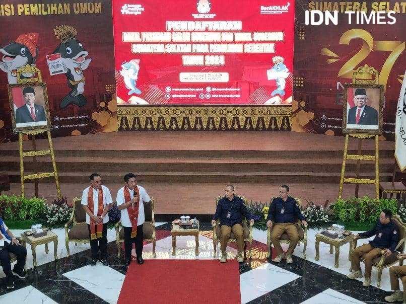 KPUD Sumsel Terima Berkas Pendaftaran Pasangan Herman Deru-Cik Ujang