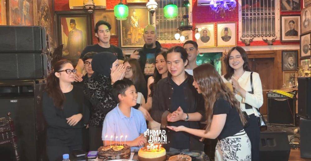 potret Ahmad Dhani ketemu 3 calon menantu (youtube.com/ahmaddhanidalamberita)