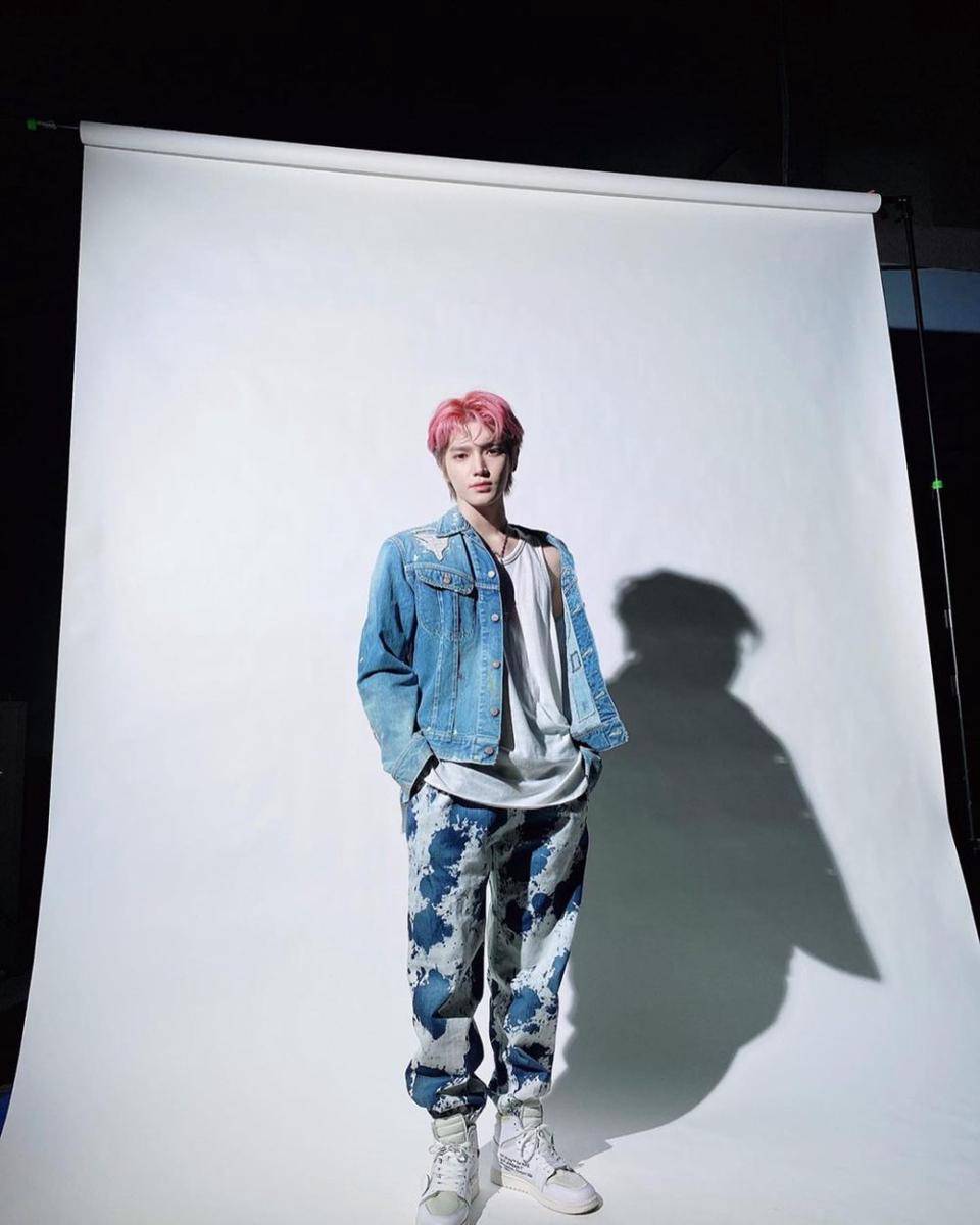 ragam OOTD serba denim ala Taeyong NCT (instagram.com/taeoxo_nct)