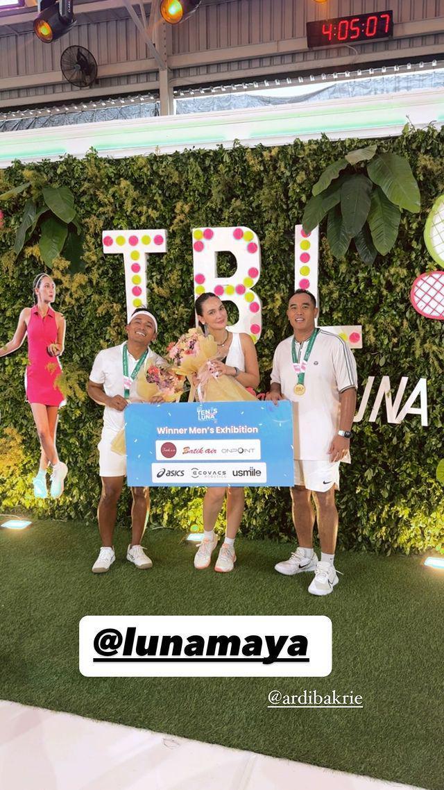 artis di ulang tahun Luna Maya (Instagram.com/ramadhaniabakrie)