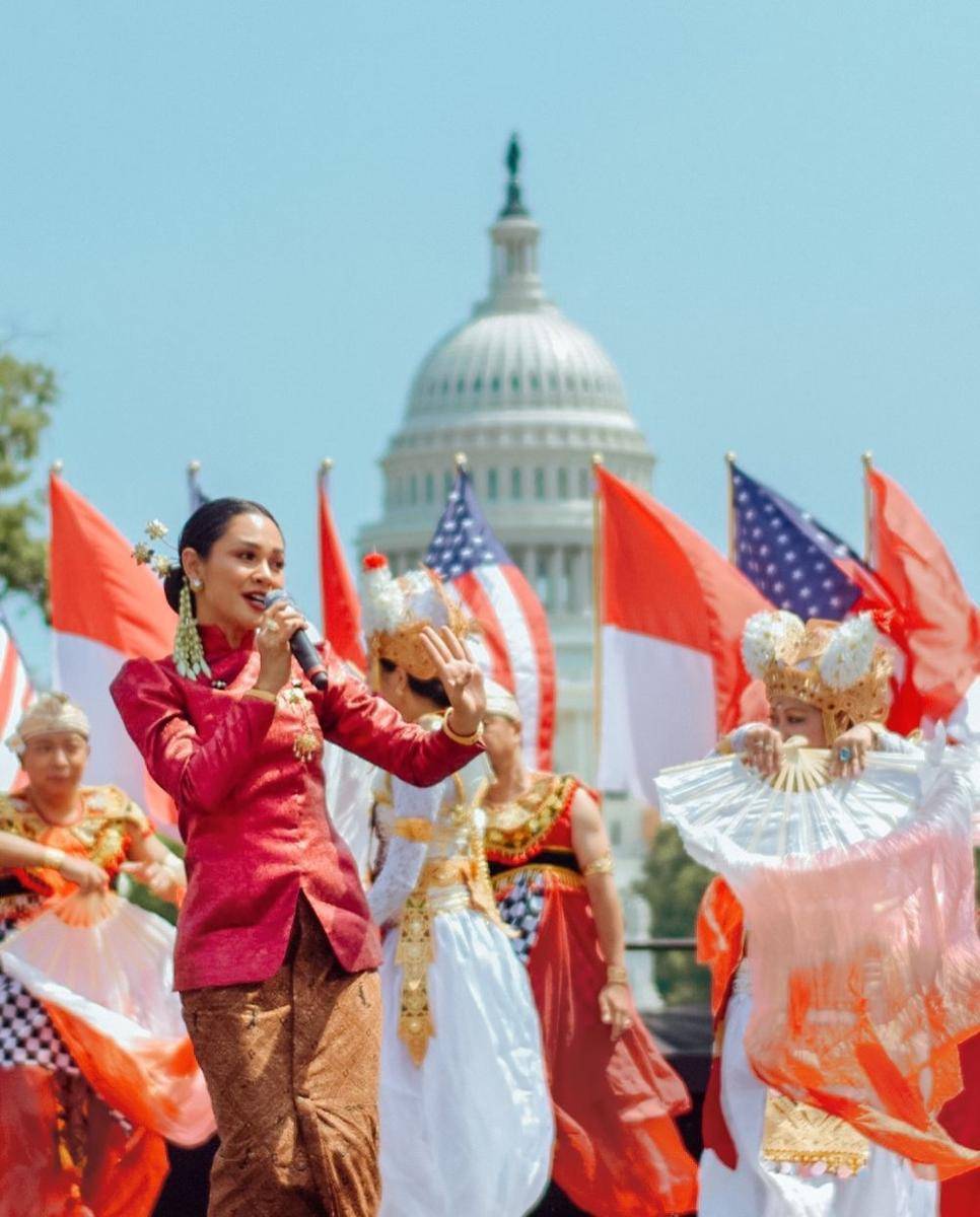 potret Andien tampil di depan Capitol Hill (instagram.com/putradjohan_aloke)