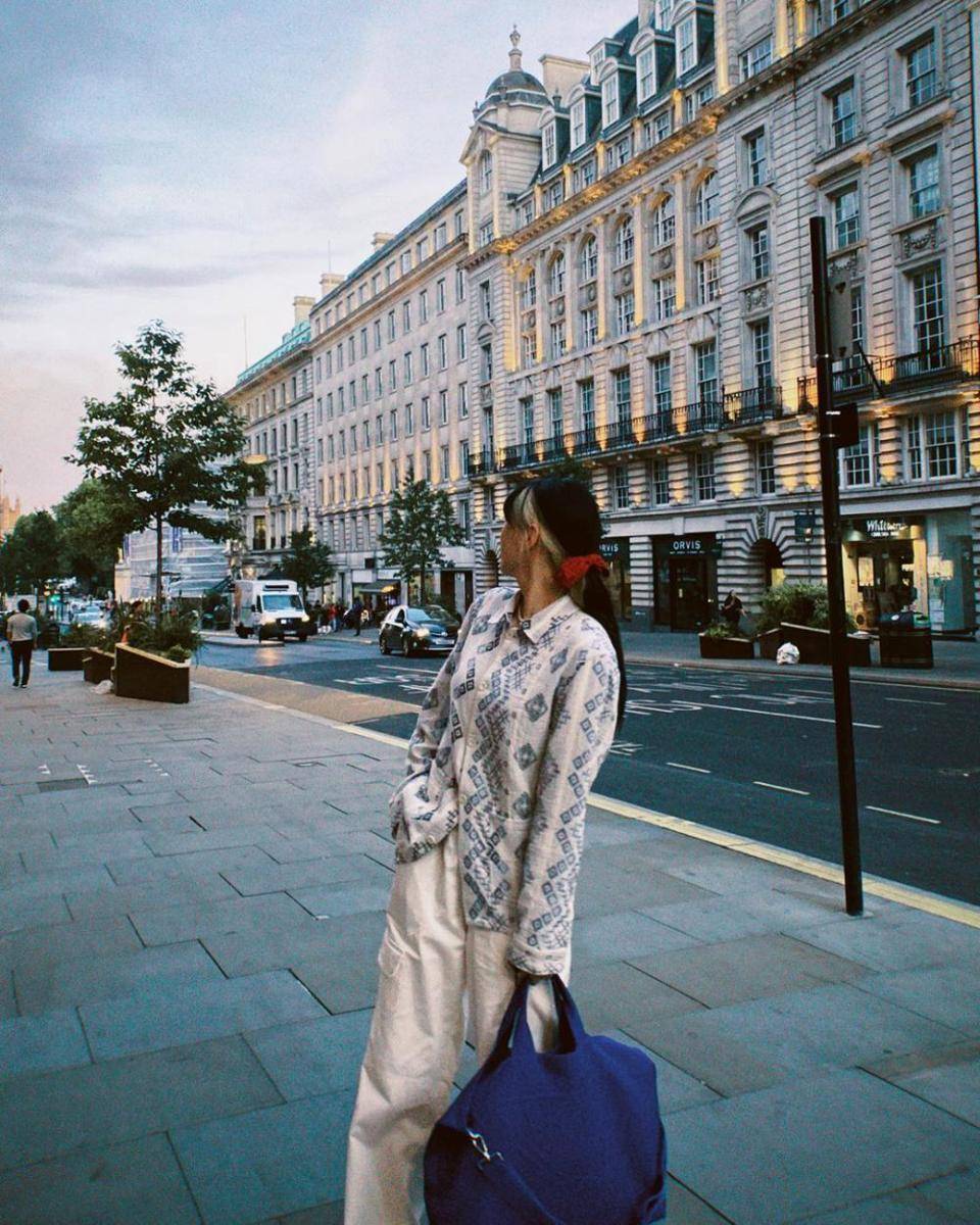 outfit street style ala Bada Lee (instagram.com/badalee__)
