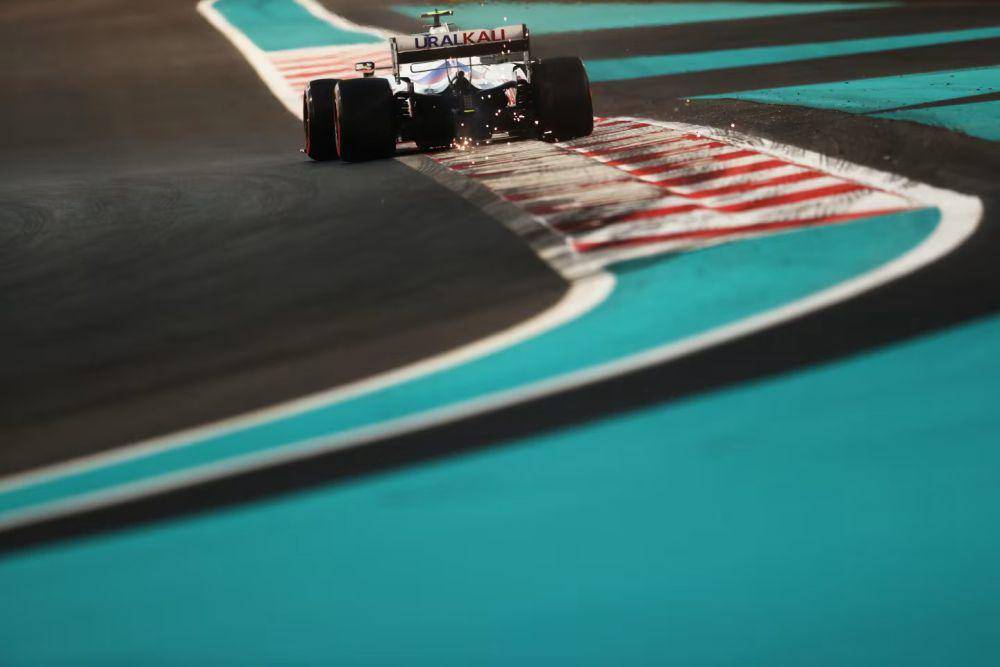 bagian belakang mobil VF-21 milik Haas di Formula 1 2021 (formula1.com)