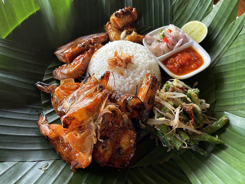 6 Tips Berburu Kuliner Halal di Bali, Liburan Jadi Aman dan Tenang!
