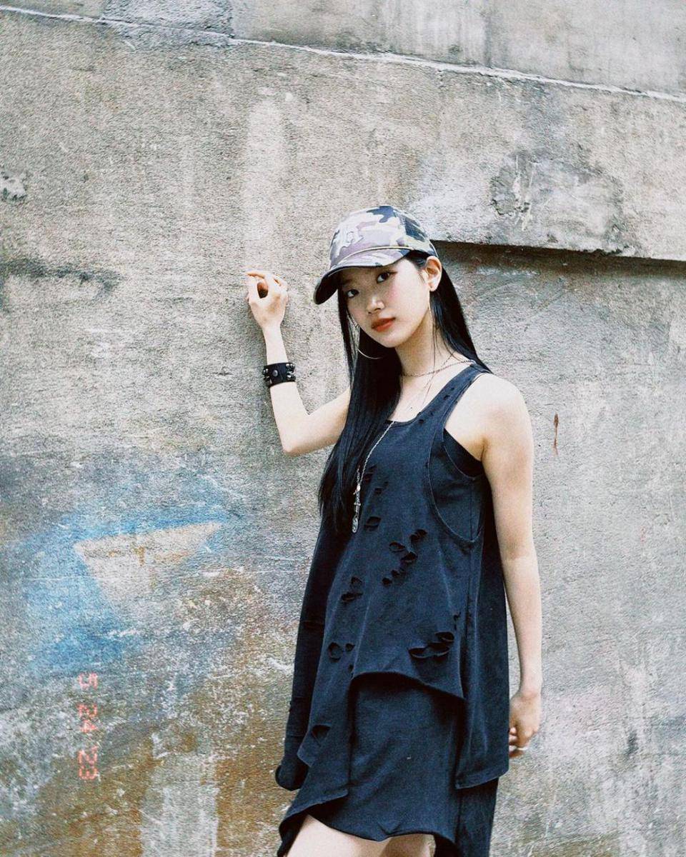 Kazuha LE SSERAFIM (instagram.com/zuhazana)