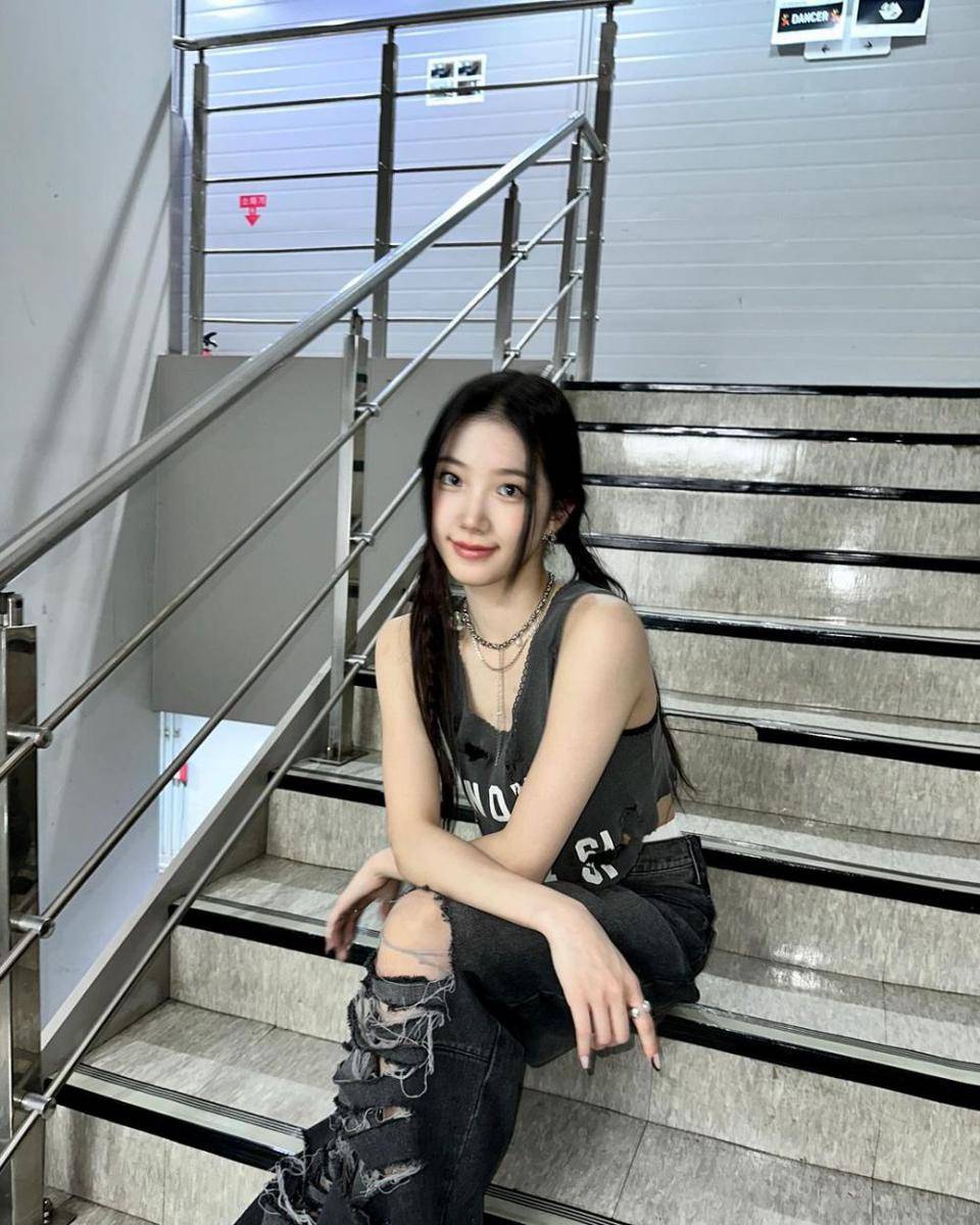 Kazuha LE SSERAFIM (instagram.com/zuhazana)
