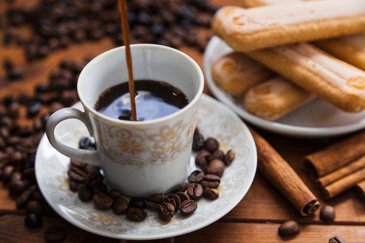Rekomendasi Kopitiam 24 Jam di Surabaya