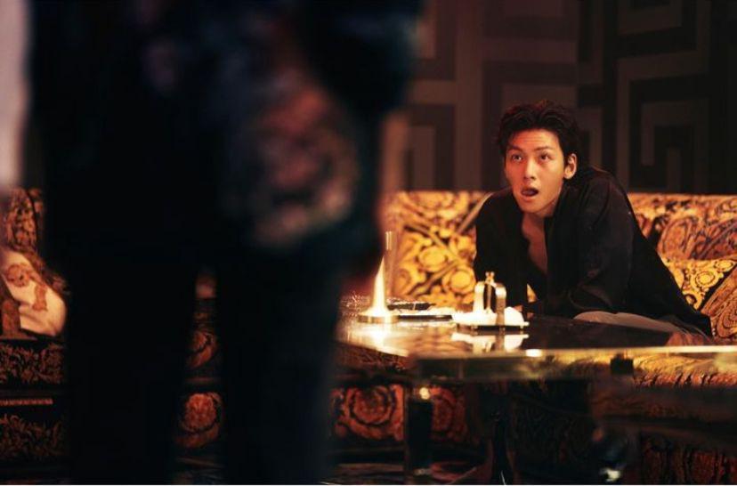 Kelebihan dan Kekurangan Film Revolver, Ji Chang Wook Jadi Villain!