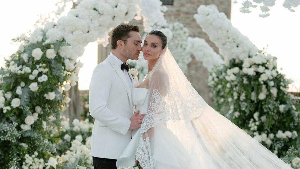 7 Momen Sakral Pernikahan Artis Bollywood Amy Jackson di Italia