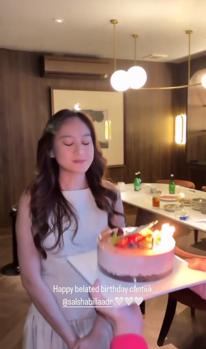 potret pesta ulang tahun Salshabilla Adriani dari para sahabatnya (instagram.com/salshabillaadr)