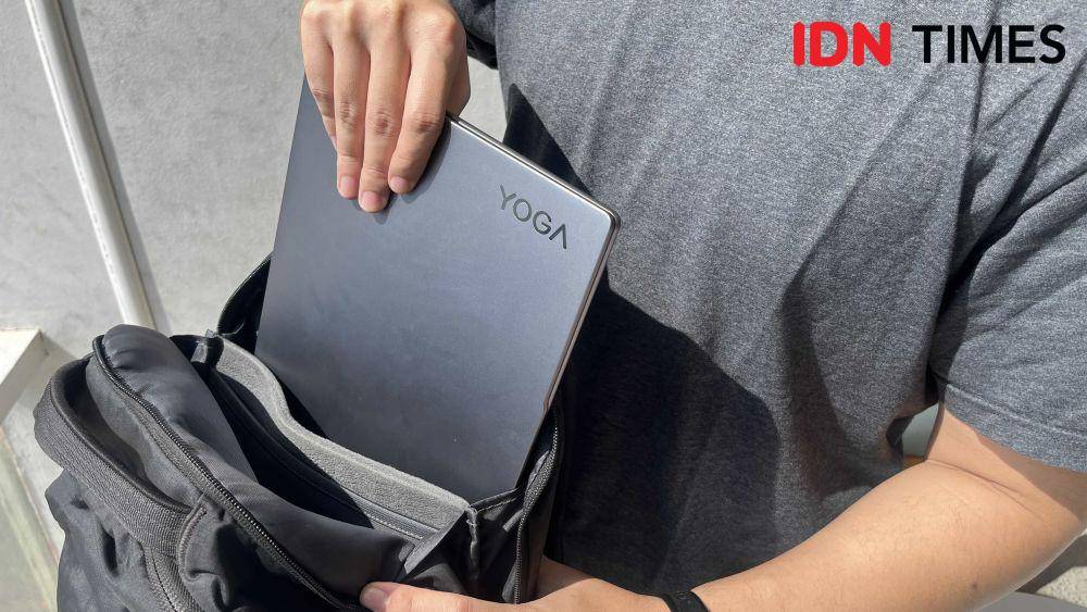 Ringan dan ultra-thin Lenovo Yoga Pro 7 (IDN Times/Ridho Fauzan)