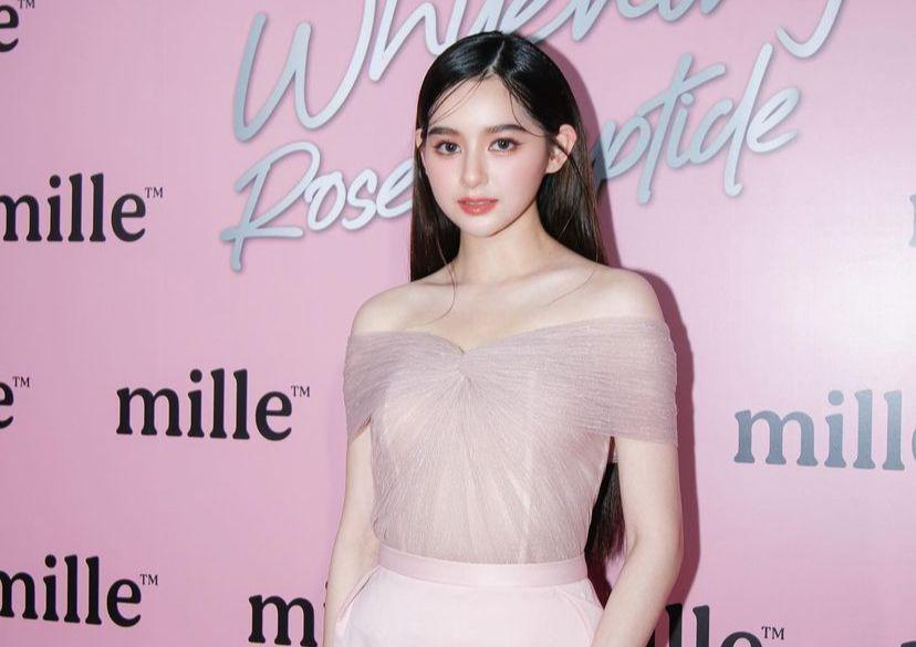 7 Fakta Mim Rattanawadee Aktris Baru GMMTV yang Colab sama Gemini