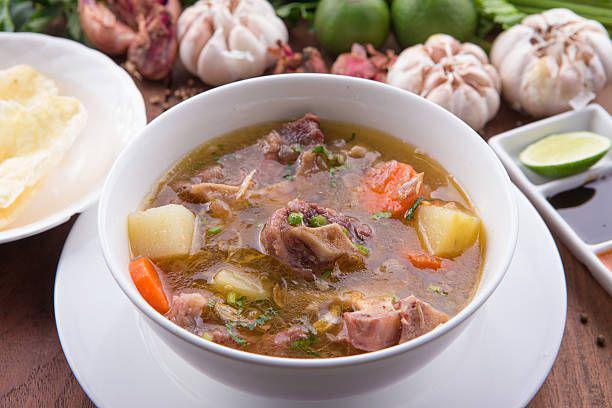 Ilustrasi sop buntut. istockphoto.com/hanieriani