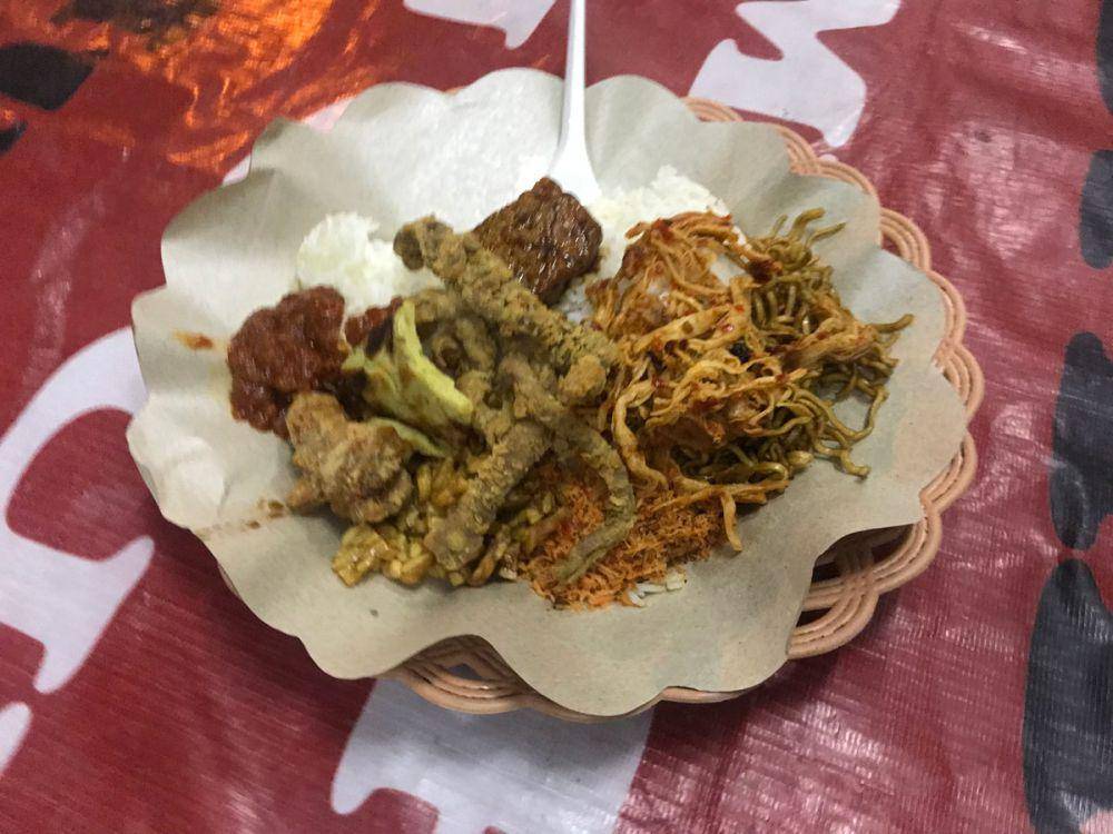 Nasi Jinggo Mekdi. (dok. pribadi/Ari Budiadnyana)