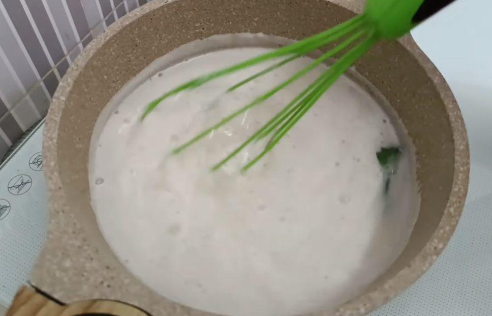 ilustrasi memasak santan dengan api sedang (YouTube.com/Dapur Dessy)