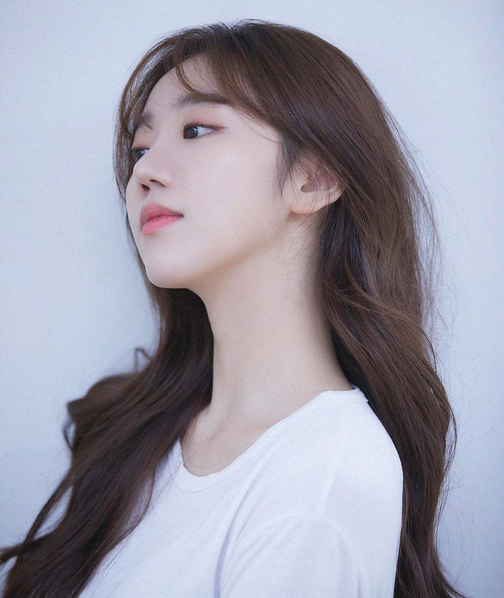 Jeon Hye Won (instagram.com/hyeweon__)