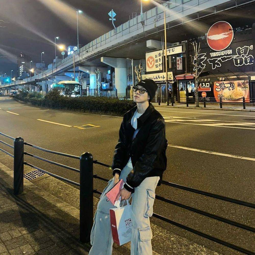 OOTD cargo pants ala Nani Hirunkit (instagram.com/hirunkit_)