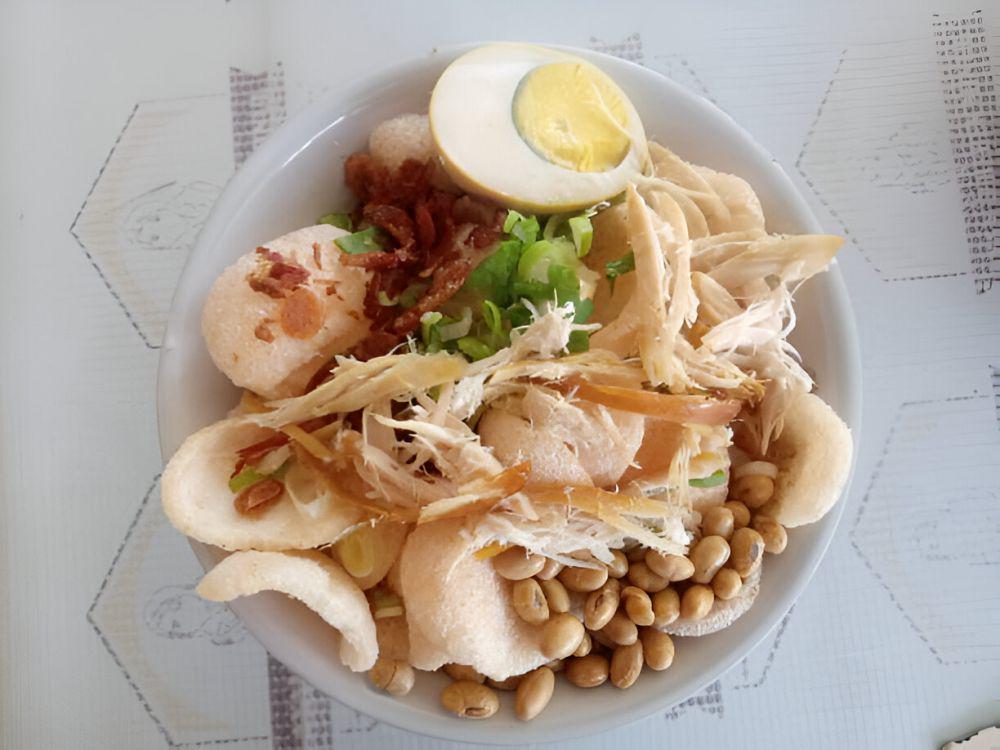 Ilustrasi bubur ayam (istockphoto.com/fajarkun)