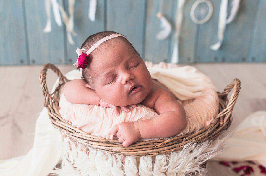 Ilustrasi foto bayi newborn. (freepik.com)