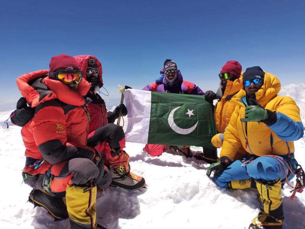 Pendaki Gunung Nanga Parbat (karakorumexpedition.com)