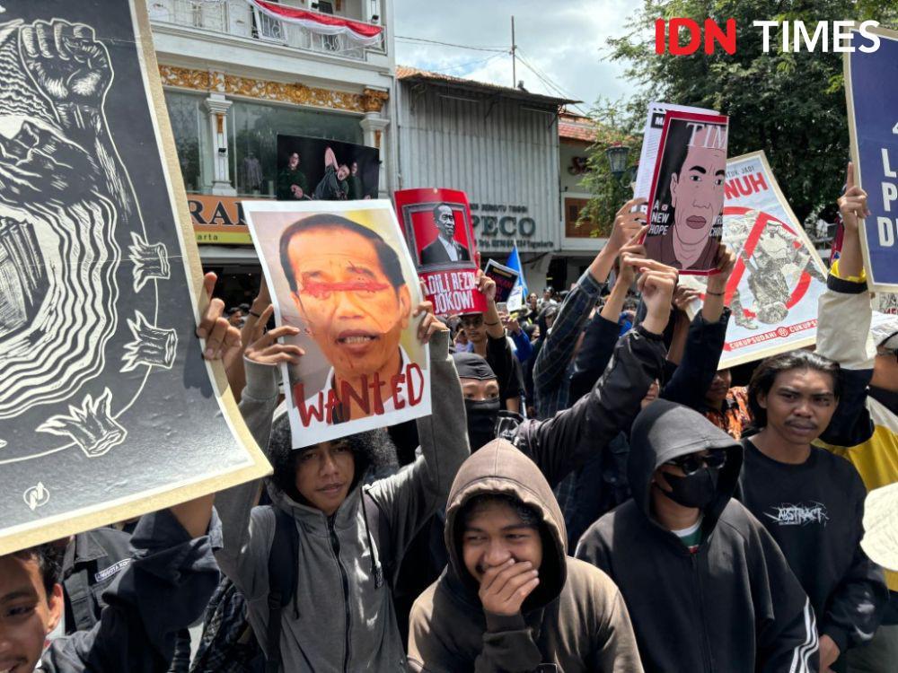 Massa Aksi Jogja Memanggil: Banyak Masalah Era Jokowi