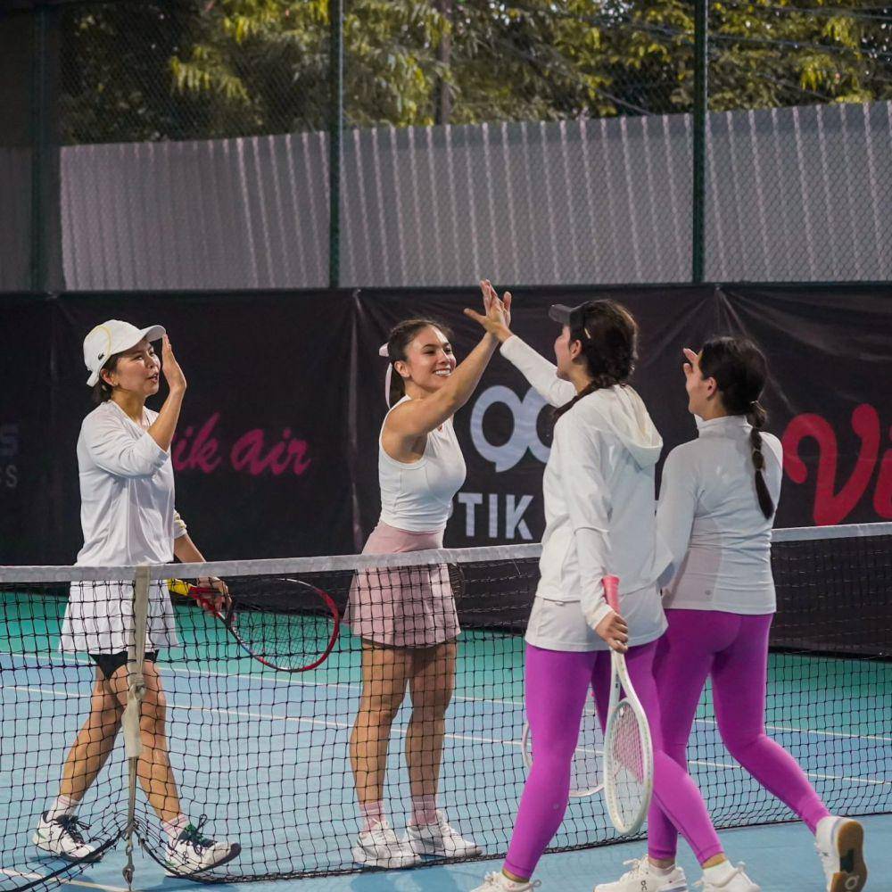 potret Wulan Guritno juara tenis di ulang tahun Luna Maya (instagram.com/wulanguritno)