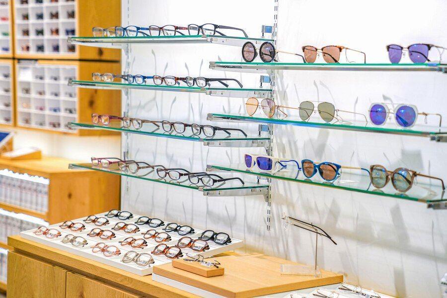 Daftar Optik yang Kerja Sama dengan BPJS Kesehatan, Cek Lokasimu!
