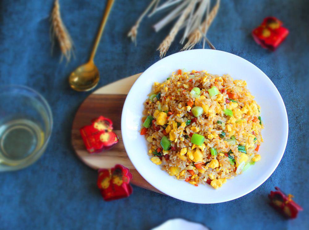 ilustrasi nasi goreng gila (pixabay.com/zhangtingzhi)