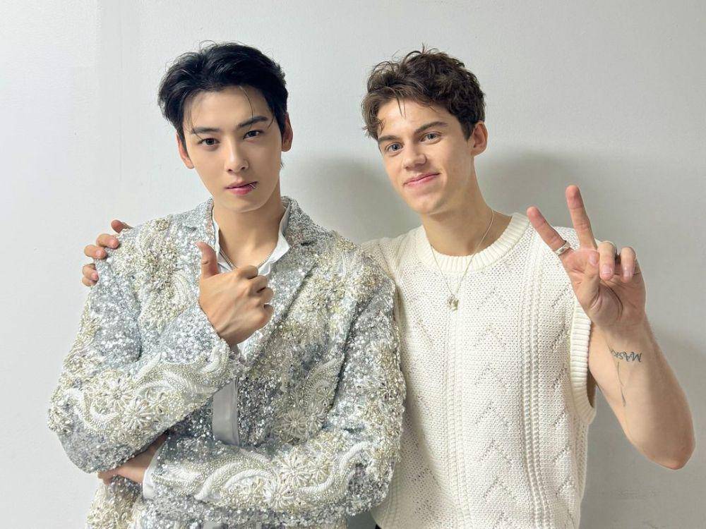 Cha Eun Woo dan Peder Elias (instagram.com/pedereliaas)