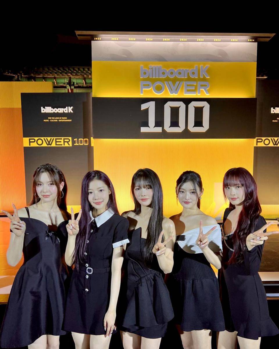 potret FIFTY FIFTY di Billboard K Power 100 (x.com/we_fiftyfifty)