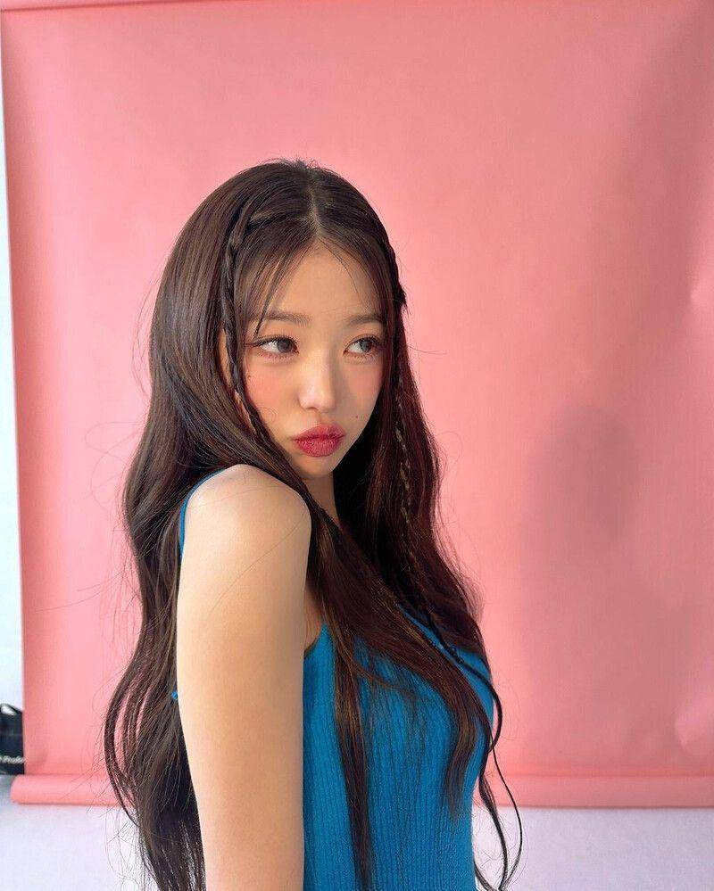 Wonyoung IVE (instagram.com/for_everyoung10)