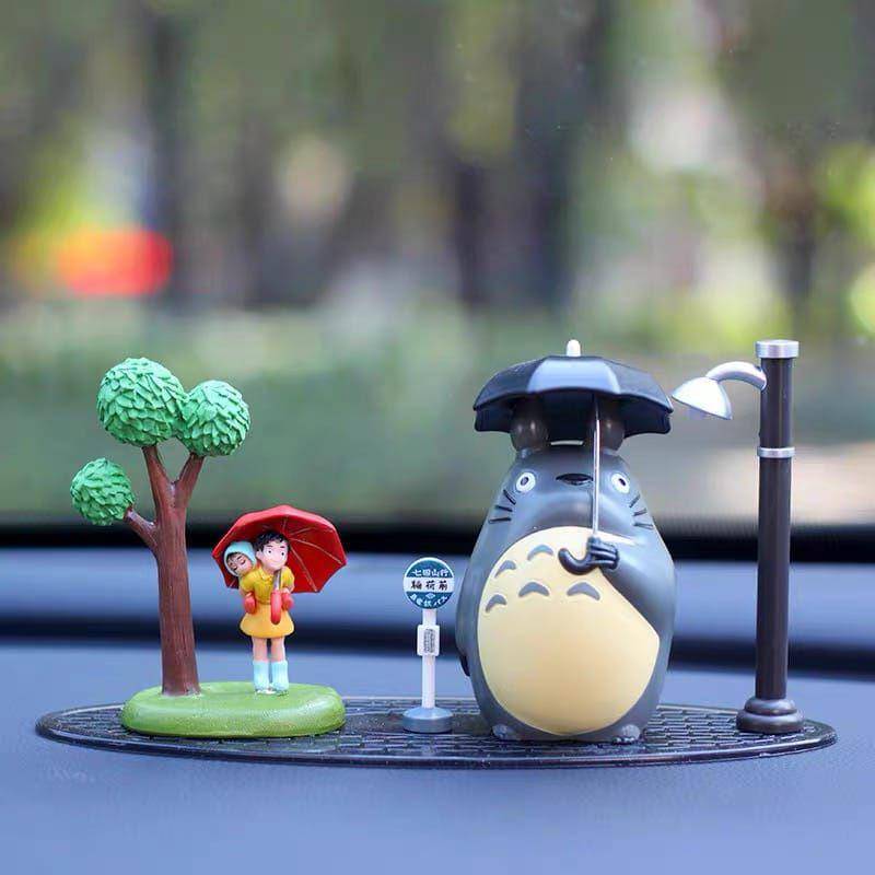 Ilustrasi dekorasi rumah tema Ghibli Totoro (Shopee/Auto Pro)