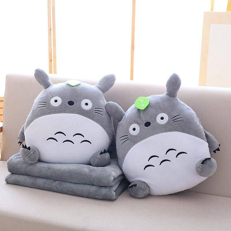 Ilustrasi dekorasi rumah tema Ghibli Totoro (Shopee/raja boneka)
