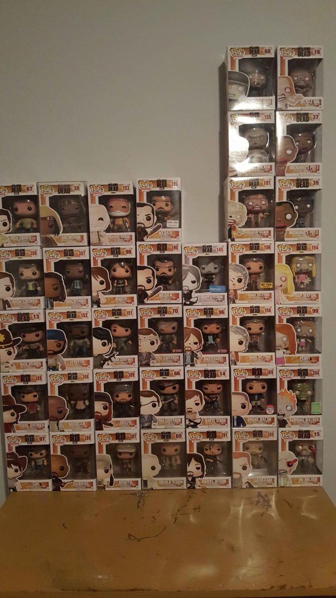 potret koleksi The Walking Dead (reddit.com/user/blindbearr)