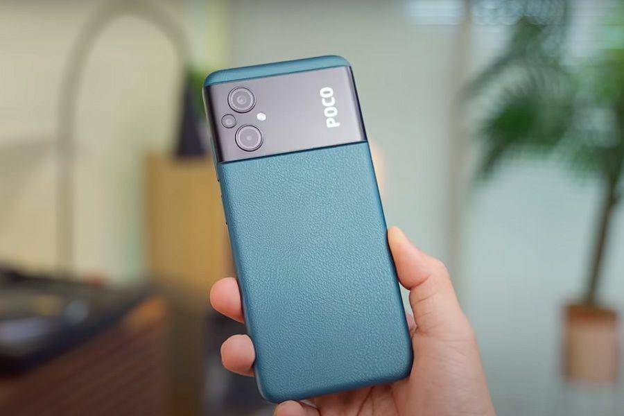 potret POCO M5 (dok. youtube.com/GadgetIn)