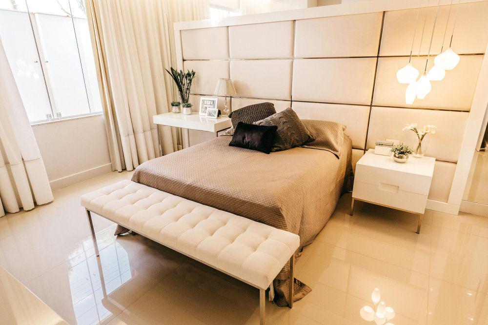 inspirasi extended headboard (pexels.com/@jonathanborba)