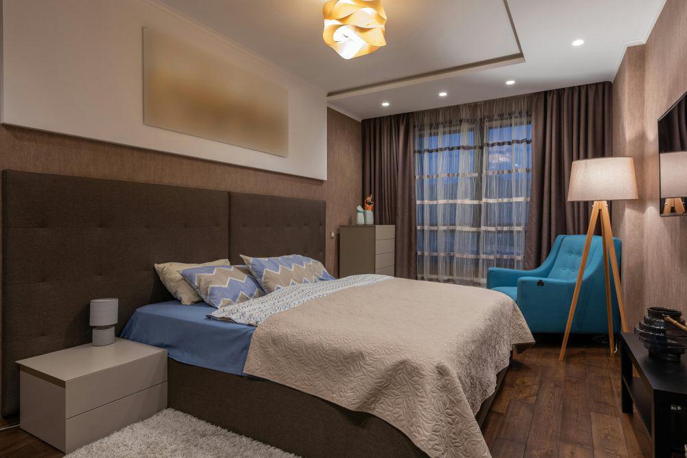 inspirasi extended headboard (pexels.com/@heyho)