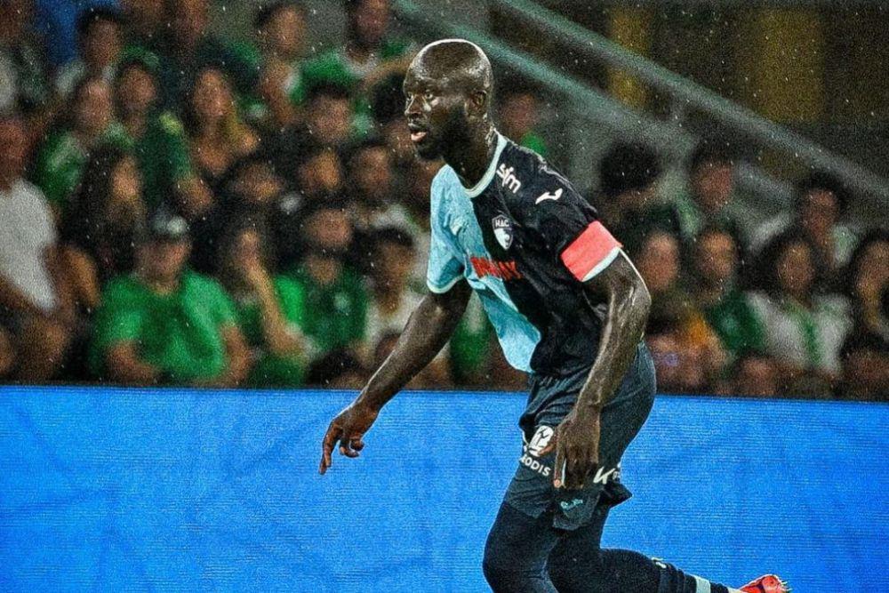 Arouna Sangante menjadi kapten termuda di liga top Eropa 2024/2025. (instagram.com/sangante.a)