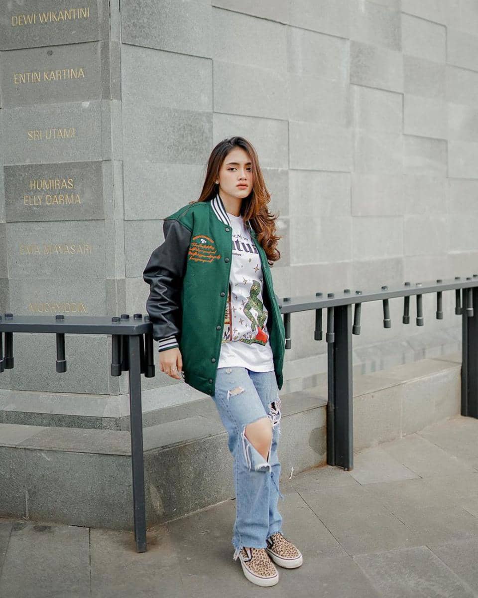 ide styling outfit kasual ala Prinsa Mandagie (instagram.com/prinsamandagie)