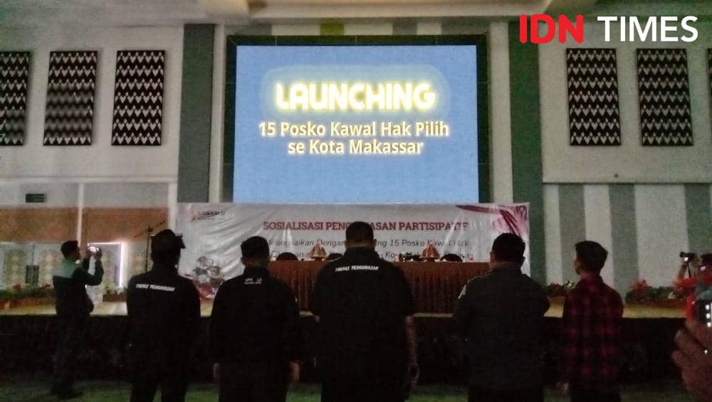 Bawaslu Makassar launching 15 Posko Kawal Hak Pilih, Rabu (28/8/2024). IDN Times/Ashrawi Muin