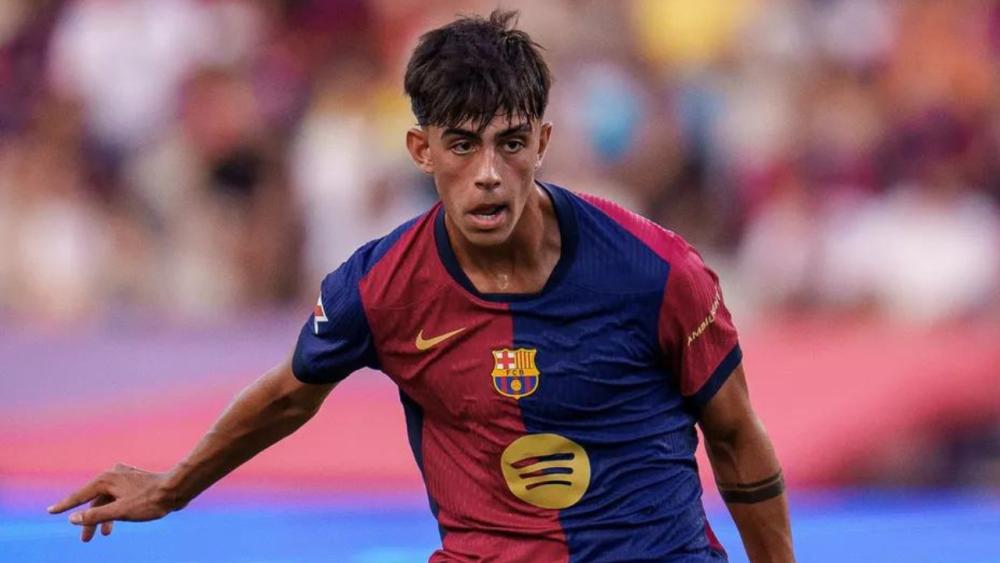 Marc Bernal (fcbarcelona.com)