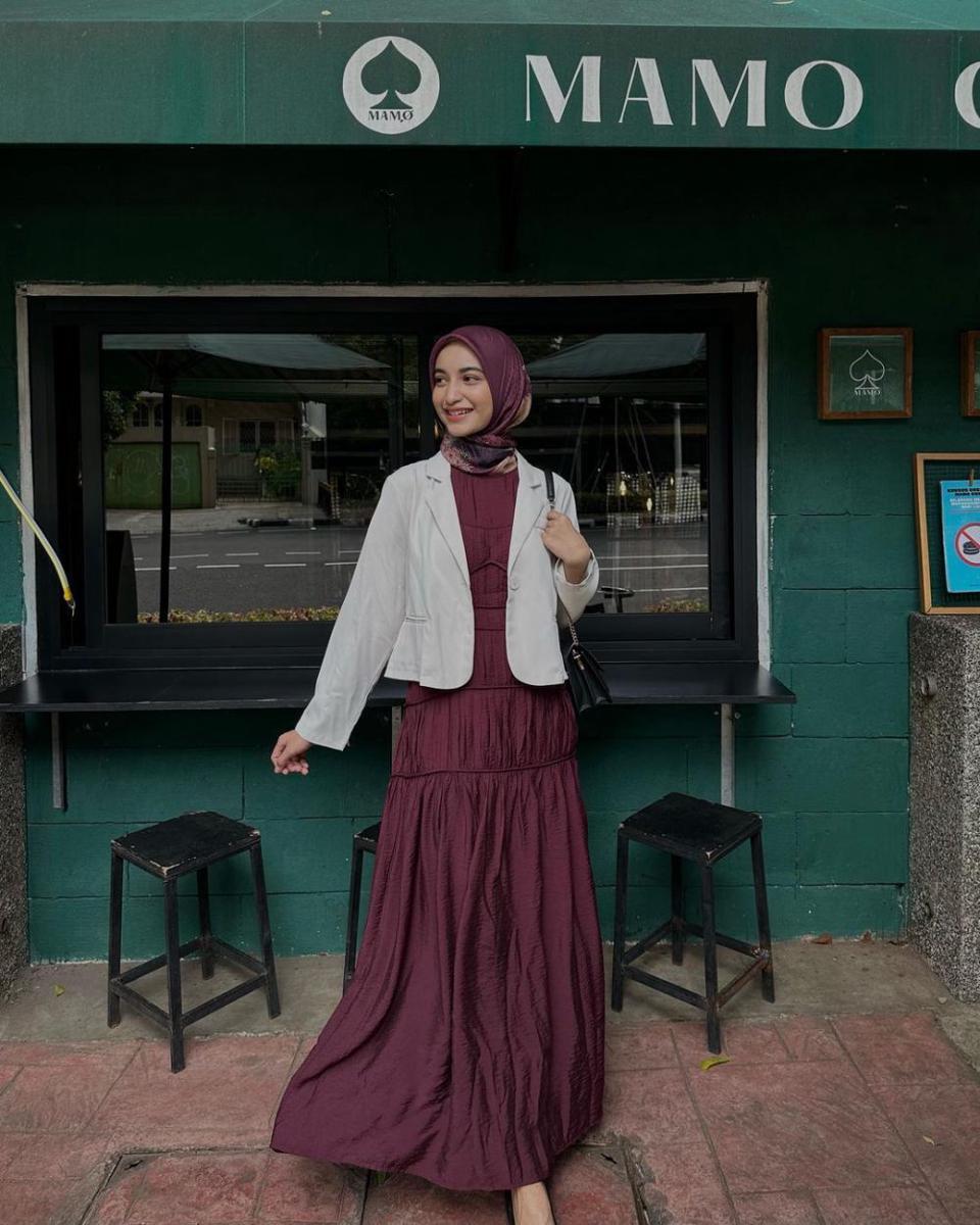 Inspirasi outfit ala Cut Intan Nabila (instagram.com/cut.intannabila)